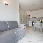 Apartment Gran Torino 17 *